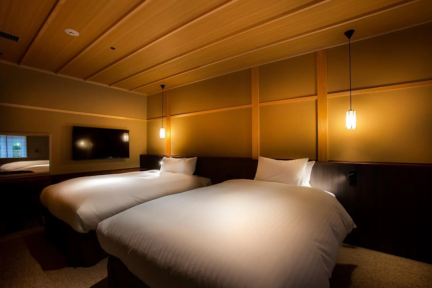 Hotel Utano Kyoto Besho 5*,  日本